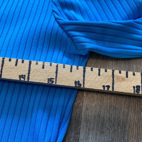 Aqua Blues Long Sleeve Blue Blouse Size Medium - Picture 4 of 5